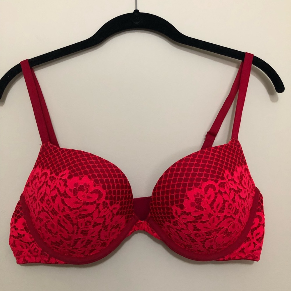 VS lacy ‘very sexy push-up’ bra